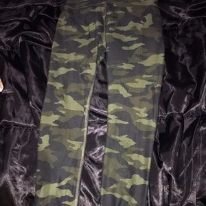 High waisted Camo leggings